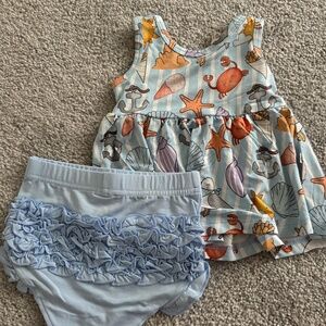 Bums & Roses. Sleeveless Peplum Top & Bottoms Set